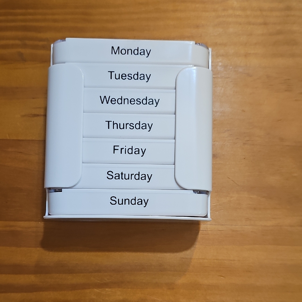 Weekly Pill Organizer with White Case